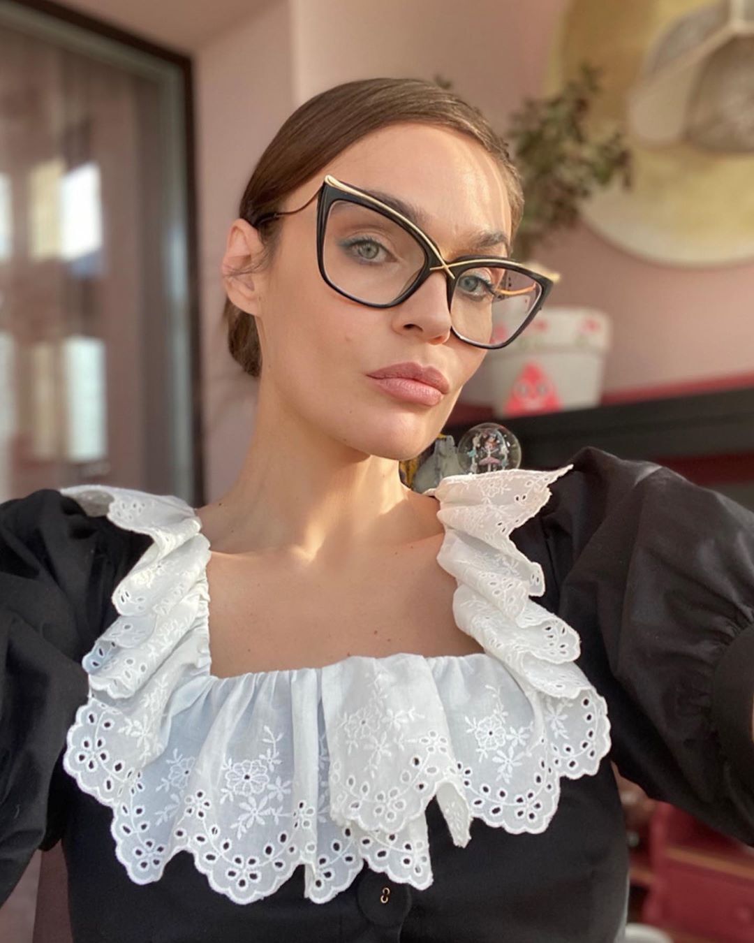 #новости | Нюша, Седокова и другие звезды, столкнувшиеся с домогательствами в детстве 24