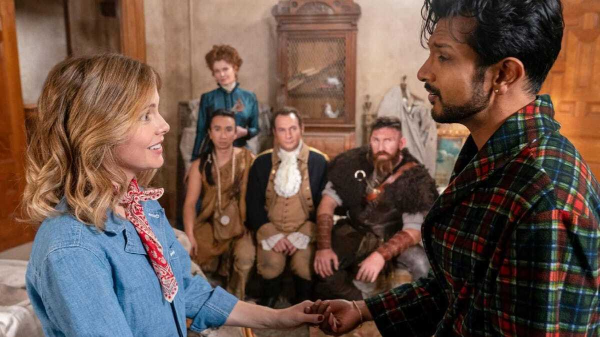 #новости | Почему стоит посмотреть новый комедийный сериал «Призраки»: 5 причин 13 #новости | Почему стоит посмотреть новый комедийный сериал «Призраки»: 5 причин