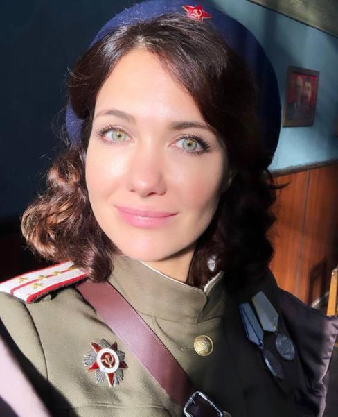 #новости | Серьезный взгляд и надутые щечки: Климова выложила смешное фото младшей дочери 2 #новости | Серьезный взгляд и надутые щечки: Климова выложила смешное фото младшей дочери