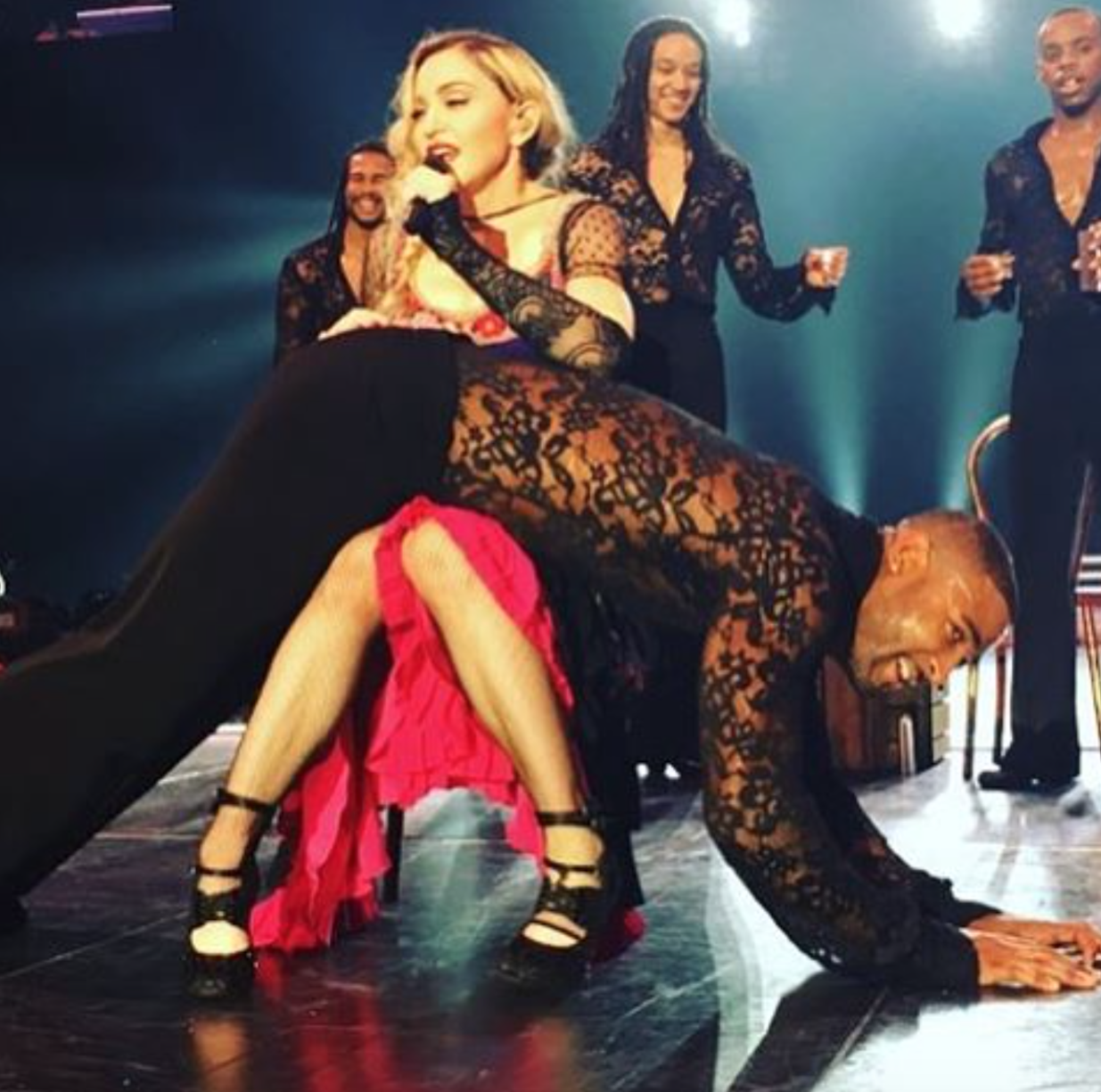 Ответ ))) порка мадонна слышал такого porka-madonna