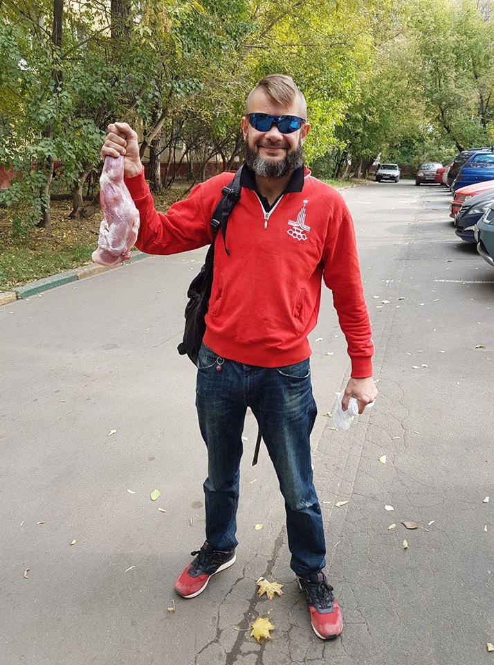 От Книг О Подонках И «Последнего Героя» До Фермерства И Любимых Детей: Чем  Жил Погибший Писатель Сергей Сакин | Wmj.ru