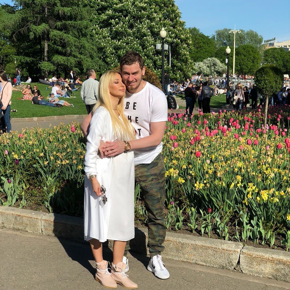 2019 год - Лера Кудрявцева опубликовала фото с трехмесячной дочкой 2019 год - Лера Кудрявцева опубликовала фото с трехмесячной дочкой