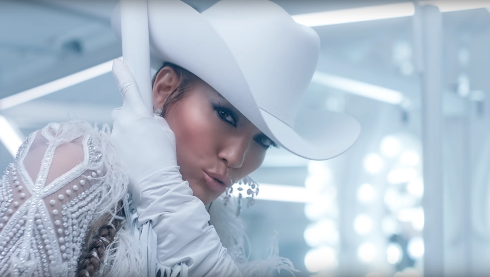 дженнифер лопес в клипе 2011. новый год клип. Youtube новый клип. Youtube новый клип. дженнифер лопес медисин.