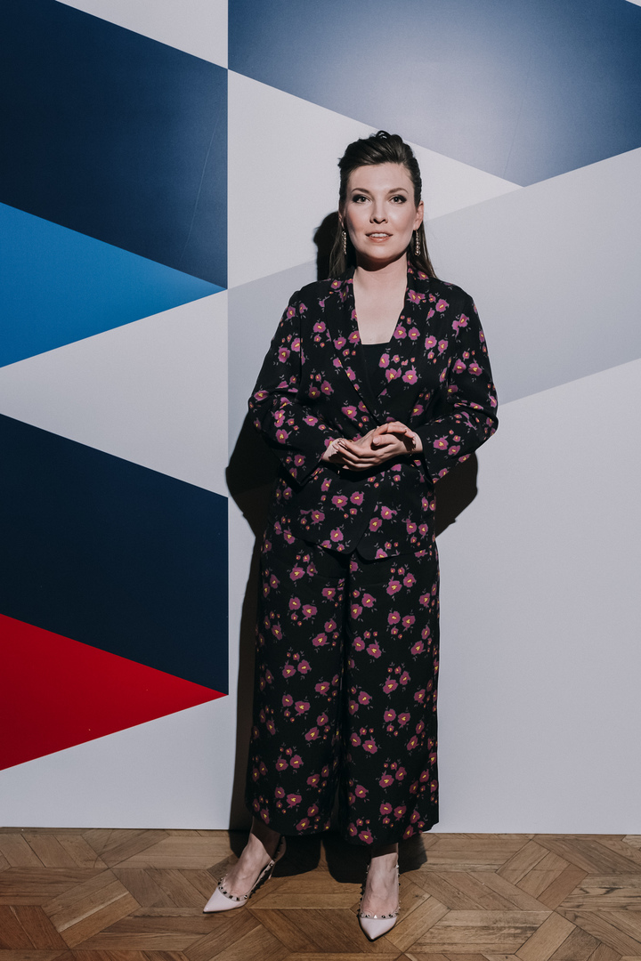 60 минут ведущие ольга скобеева. ольга скабеева 2021. платье скобеевой. платье скобеевой. платье скобеевой.