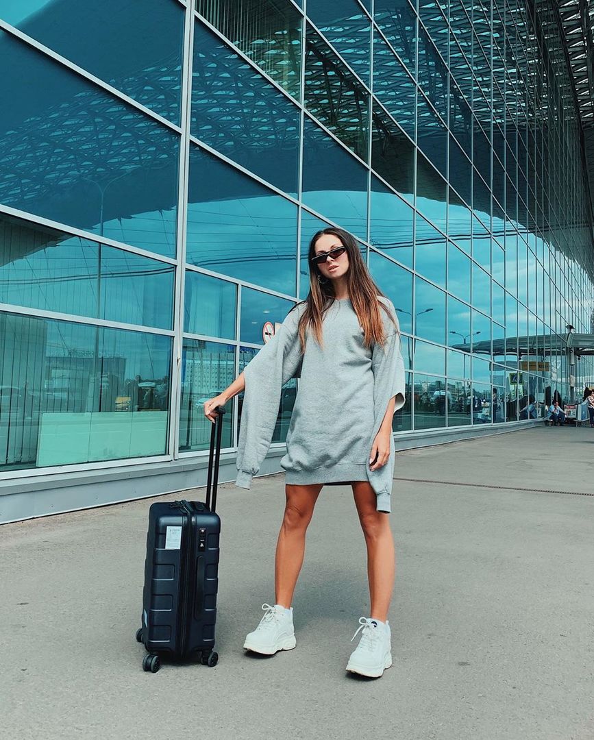 Певица Нюша 2019