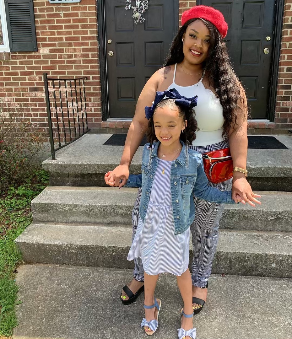 риханна и ее сын. дочь рианны. рианна с сыном. рианна с дочкой. рианна и ее дочь.