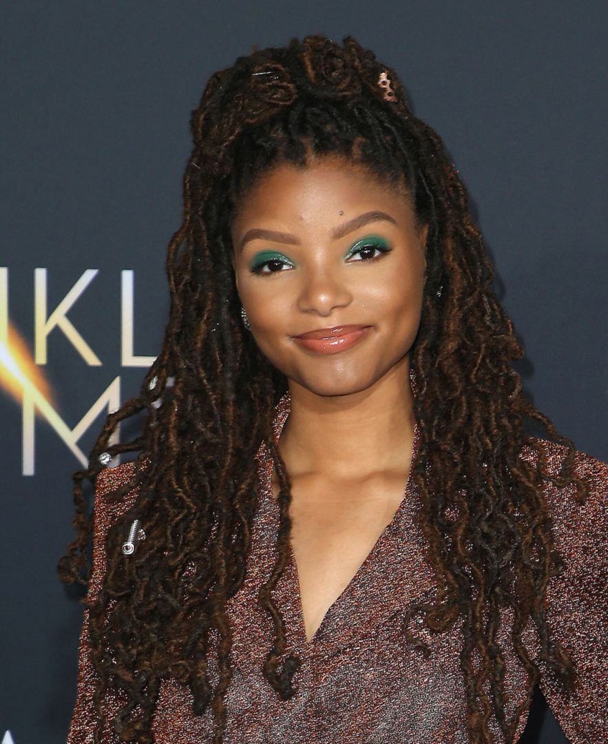 Холли бейли. Холли бэйли. Ариэль 2023 холли бэйли. Русалочка 2021 холли бейли. Халле бейли русалочка.