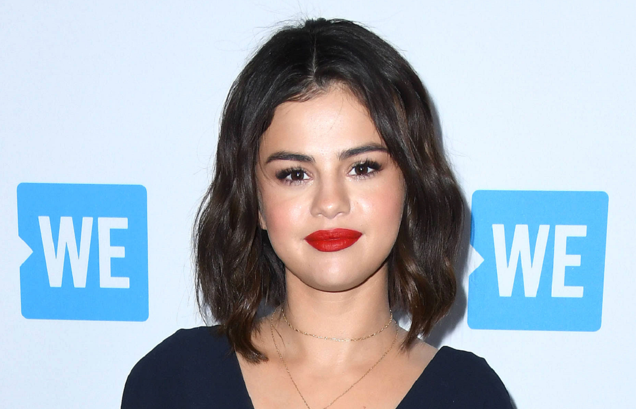 Selena Gomes Reshilas Na Korotkij Bob I Ne Progadala Eta Strizhka Stanet Glavnym Osennim Trendom Wmj Ru