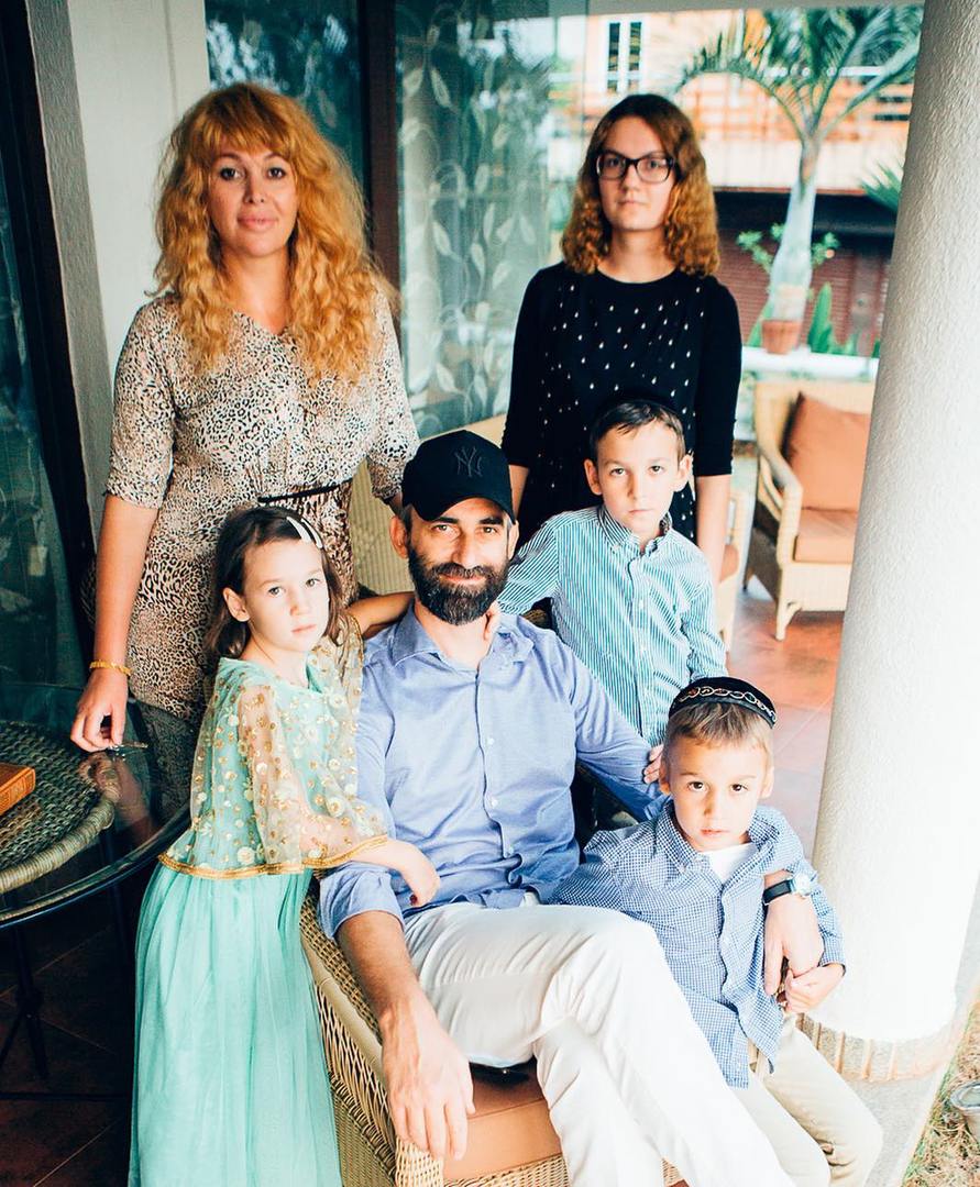 жена мачете