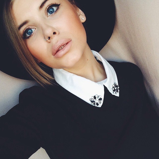 Алина Тапилина грудь