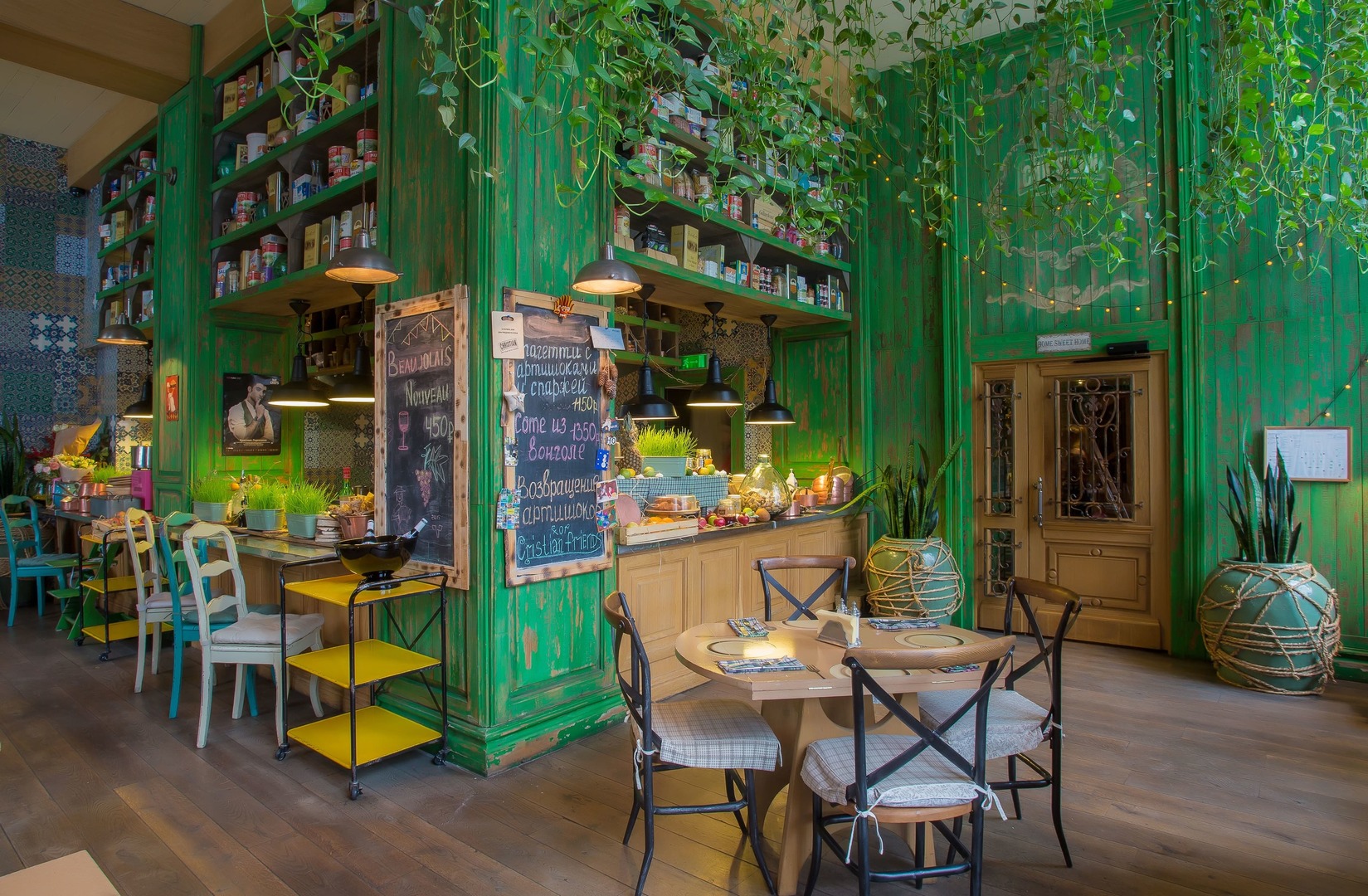 Ресторан кристиан москва. Ресторан кристиан гостиница украина. Кристиан кутузовский проспект. Christian кутузовский просп 2 1к1а москва. Deepfriends москва ресторан.