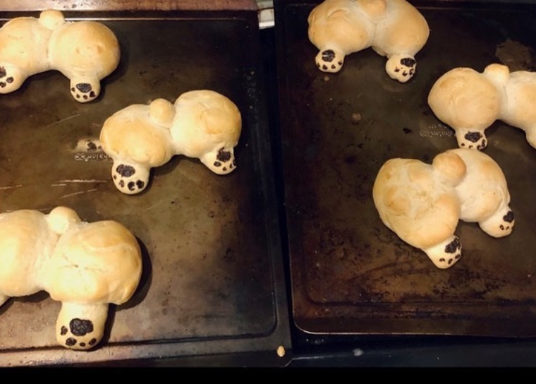 Булочки в форме собачки