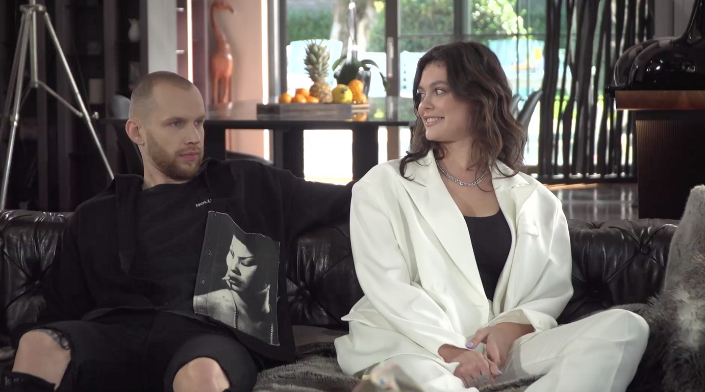 Катя сафарова холостяк финал. Победительница шоу холостяк с тимати. Наталья горожанова холостяк. Победительница шоу холостяк с тимати. Алексей воробьев я тебя люблю текст.