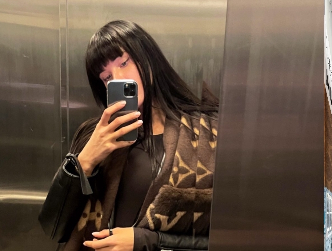 Решетова отрезала рваную челку — а фанаты не оценили новый имидж