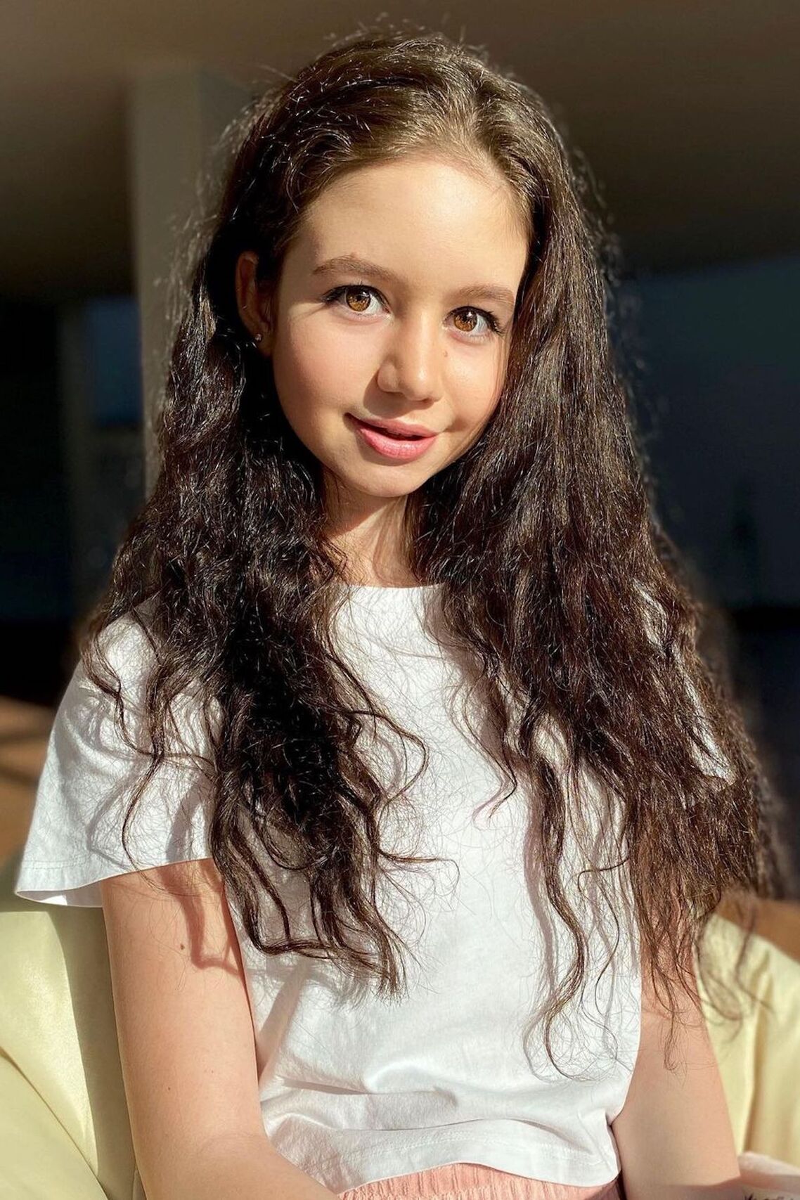Закрытая школа 1 17. Луиза Габриэла Бровина. Луиза гаьриаела брови на. Луиза Габриэлла броврна. Алиса Габриела Бровина.