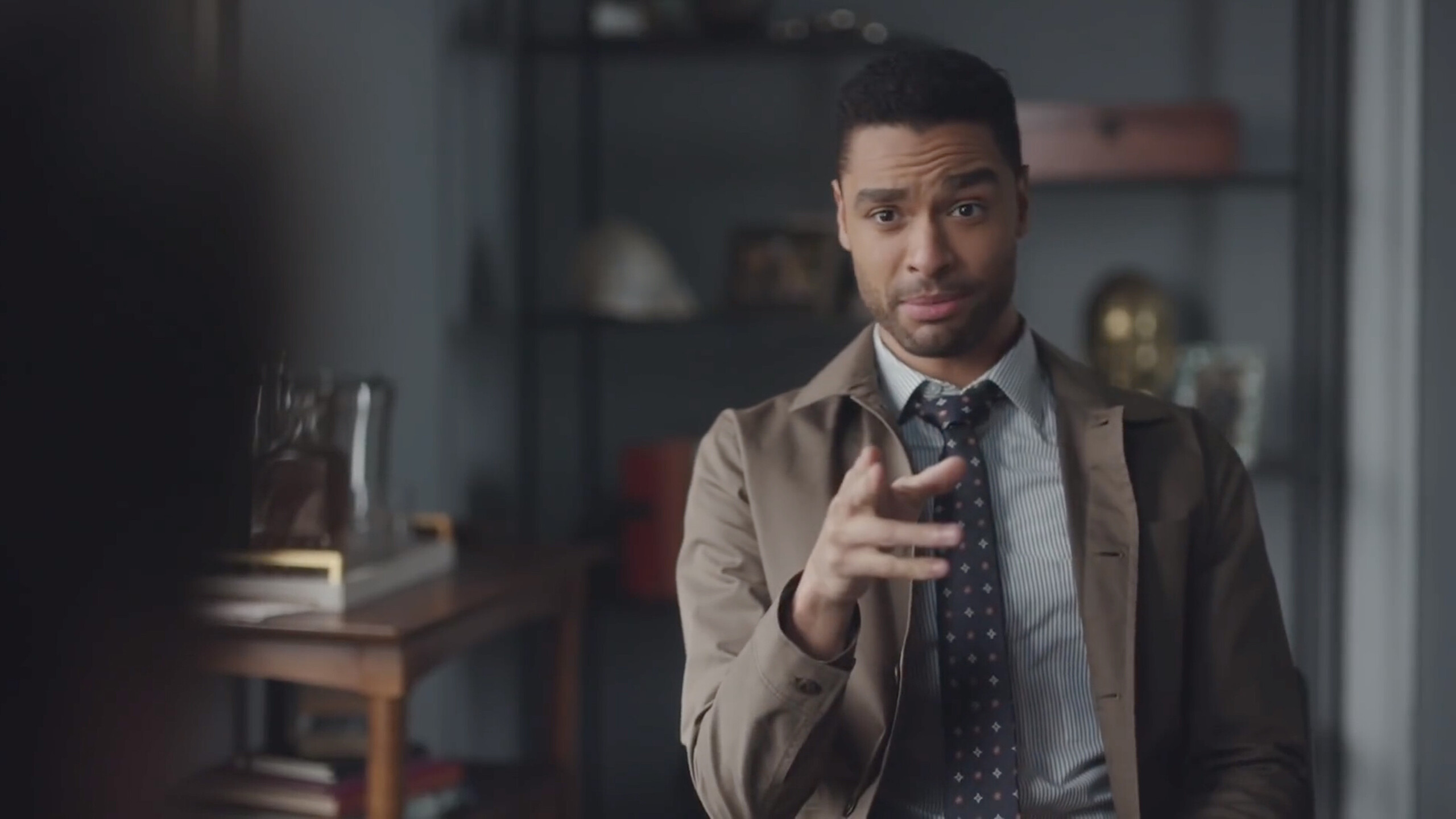 бриджертоны саймон актер. дафна бриджертон. фиби дайневор бриджертоны. реге пейдж в сериале бриджертоны. бриджертоны сериал герцог.