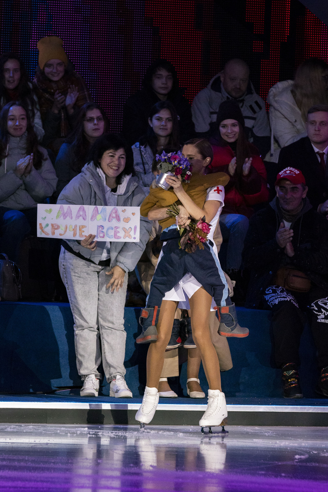 Дарья Мельникова с сыновьями, второй выпуск «Ледникового периода»