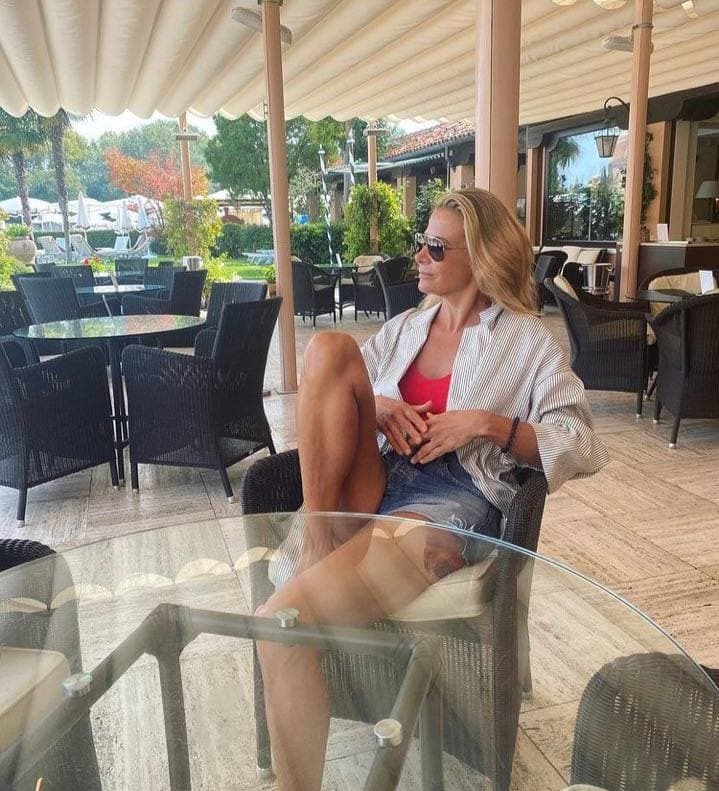 Юлия Высоцкая