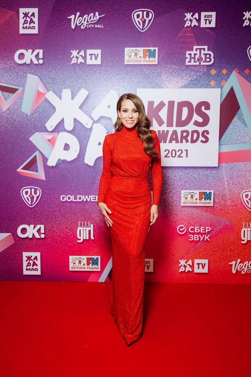 Юлия Барановская на «ЖАРА KIDS AWARDS»