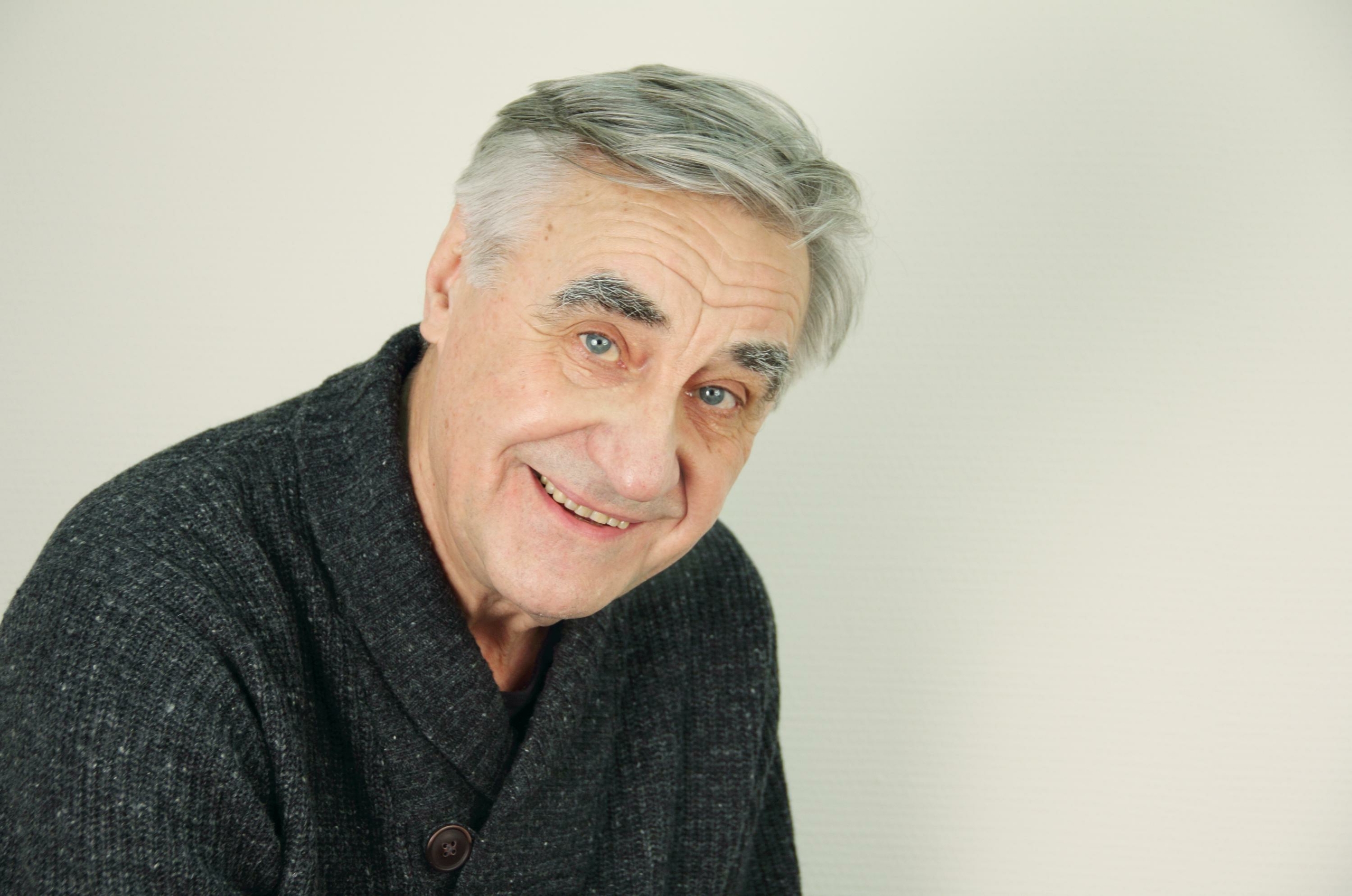 Анатолий Васильев