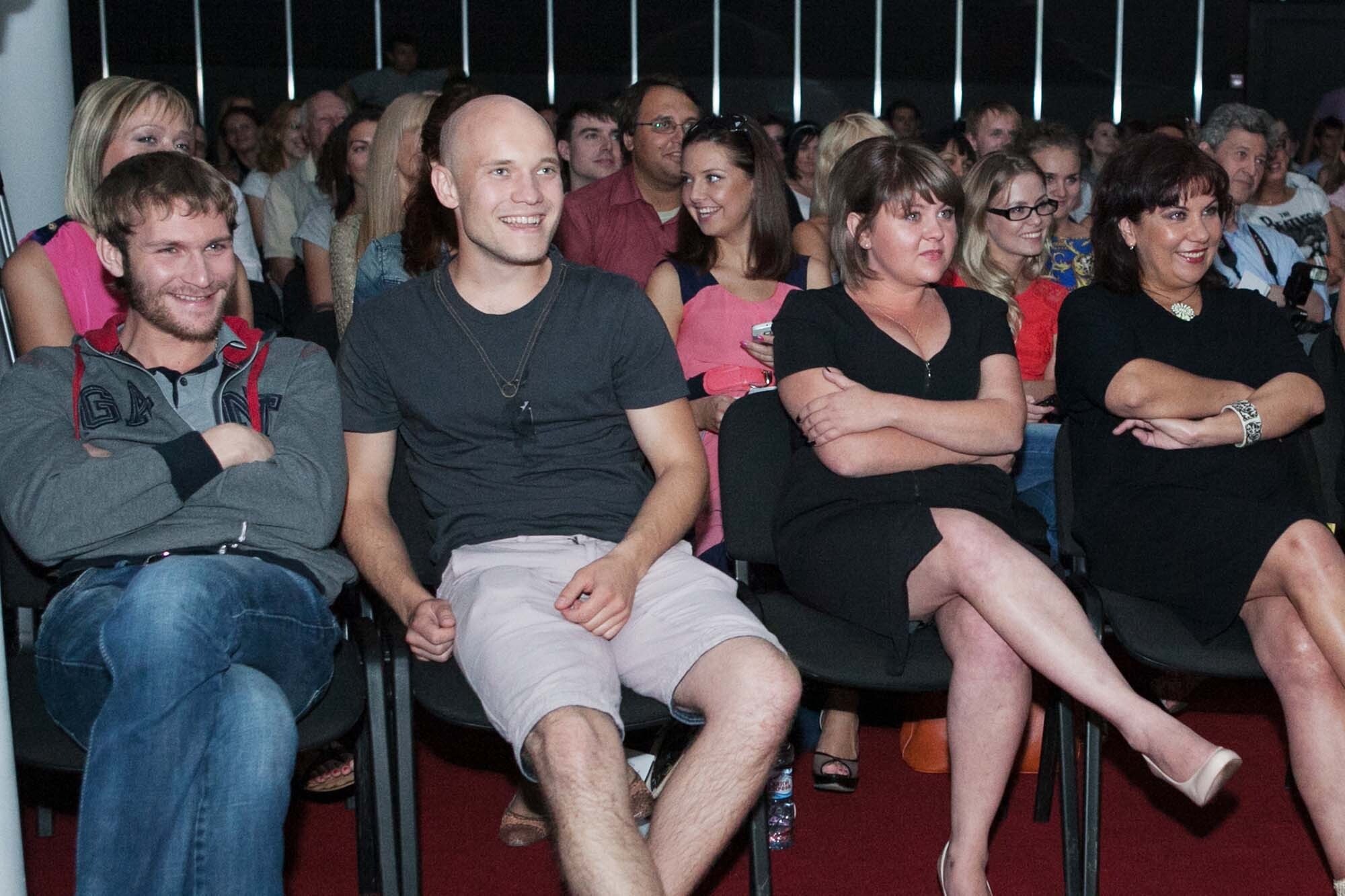 Актеры сериала «Реальные пацаны» (Марина Федункив крайняя справа)