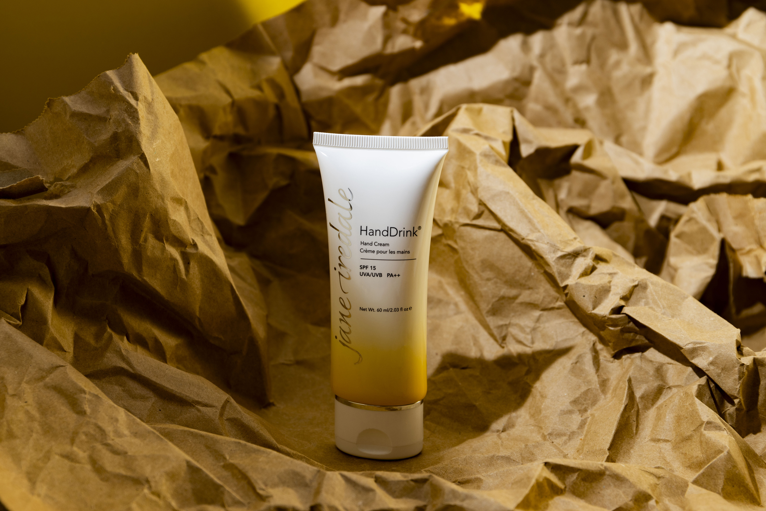 Крем для рук HandDrink, Jane Iredale, 3745 руб.