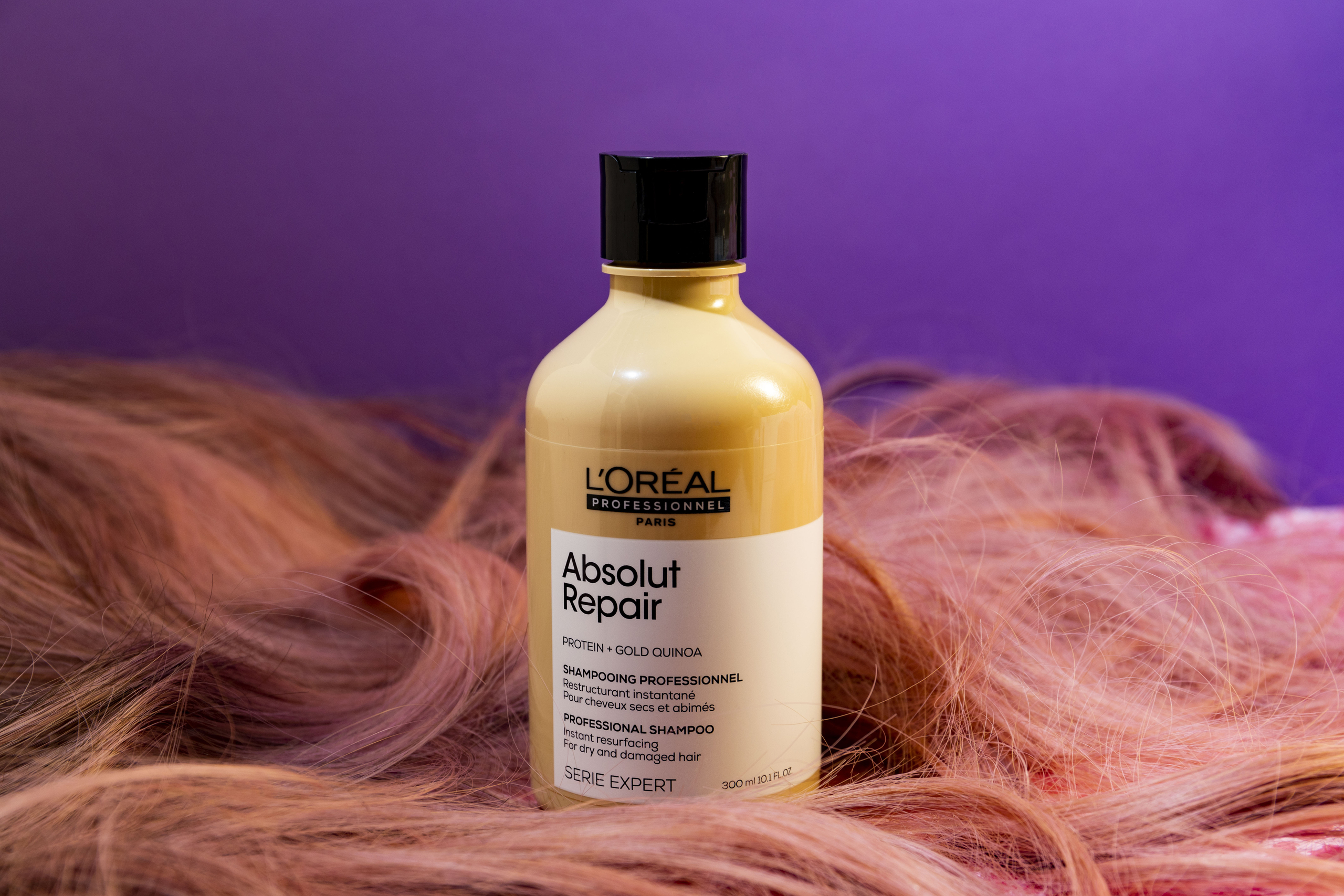 Шампунь для восстановления поврежденных волос Absolut Repair, L'Oreal Professionnel, 827 руб.