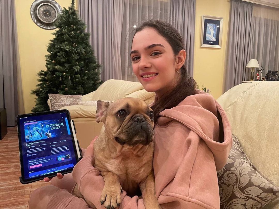 Женя Медведева