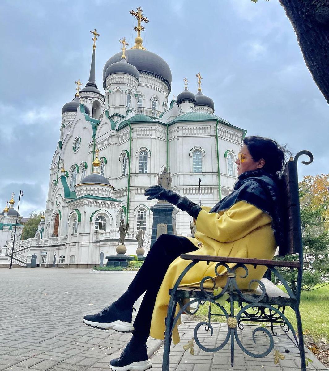 Анна Нетребко