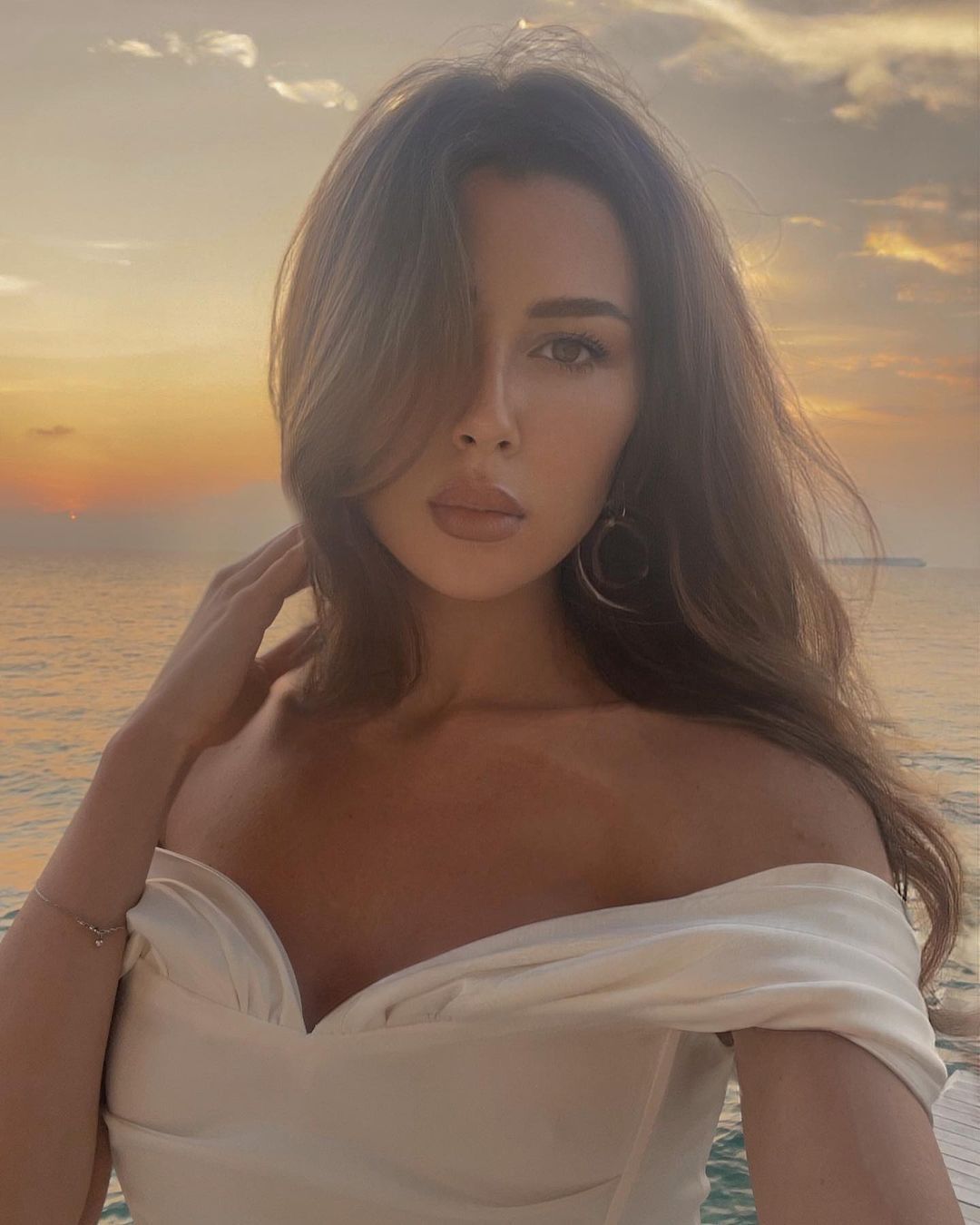 Анна Заворотнюк