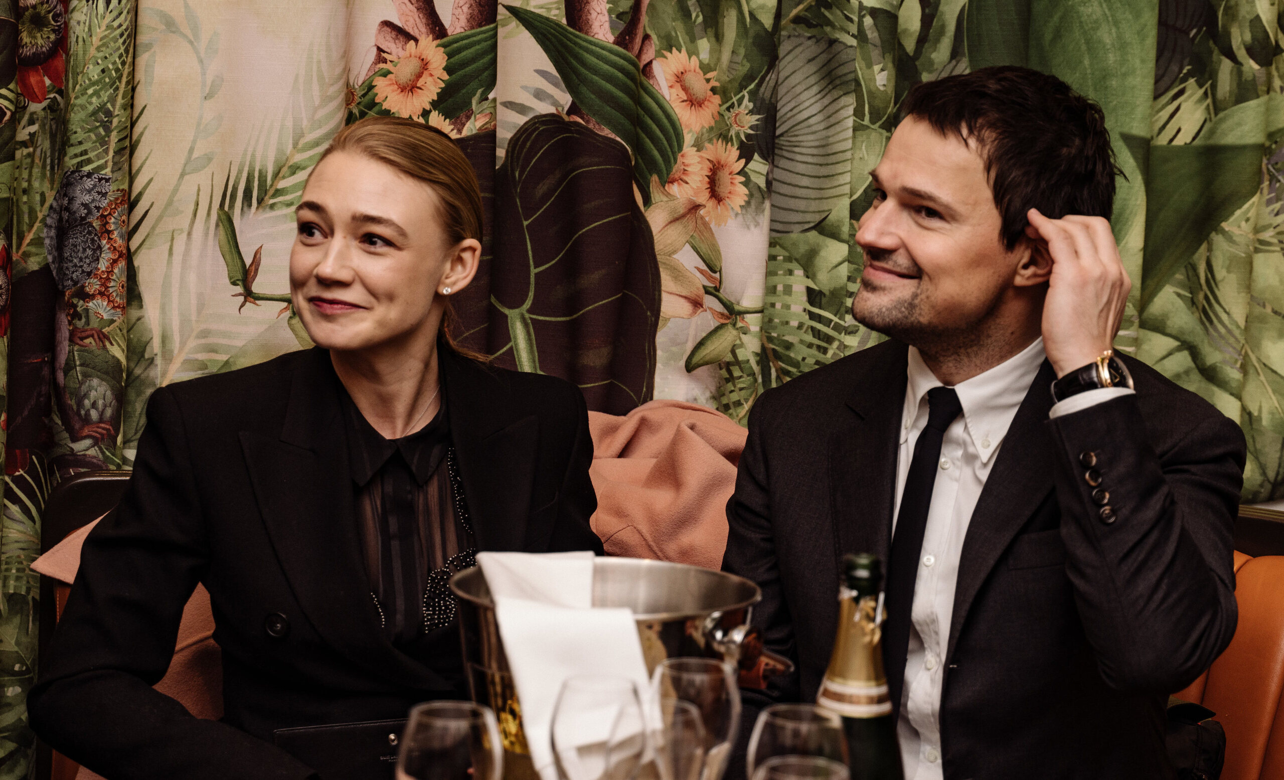 Данилу козловского и оксану акиньшину. Акиньшина и козловский вместе. Данилу козловского и оксану акиньшину. Данилу козловского и оксану акиньшину. Акиньшина и козловский.