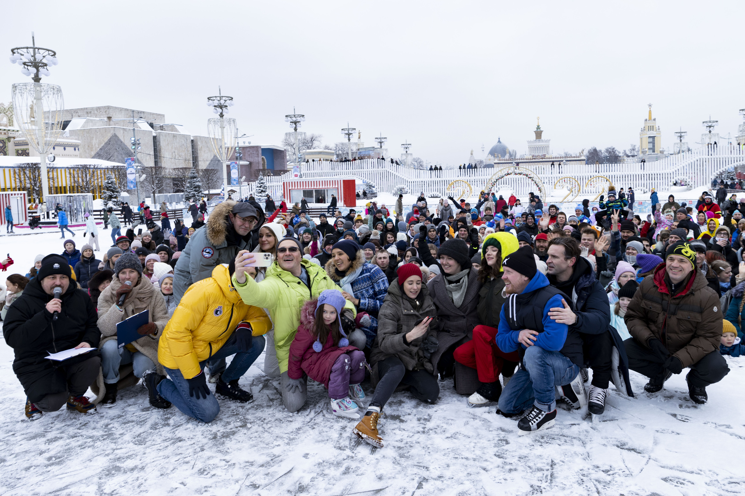 Звезды и представители фонда Фонда Хабенского, фонда помощи хосписам «Вера» и фонда поддержки «Я есть»