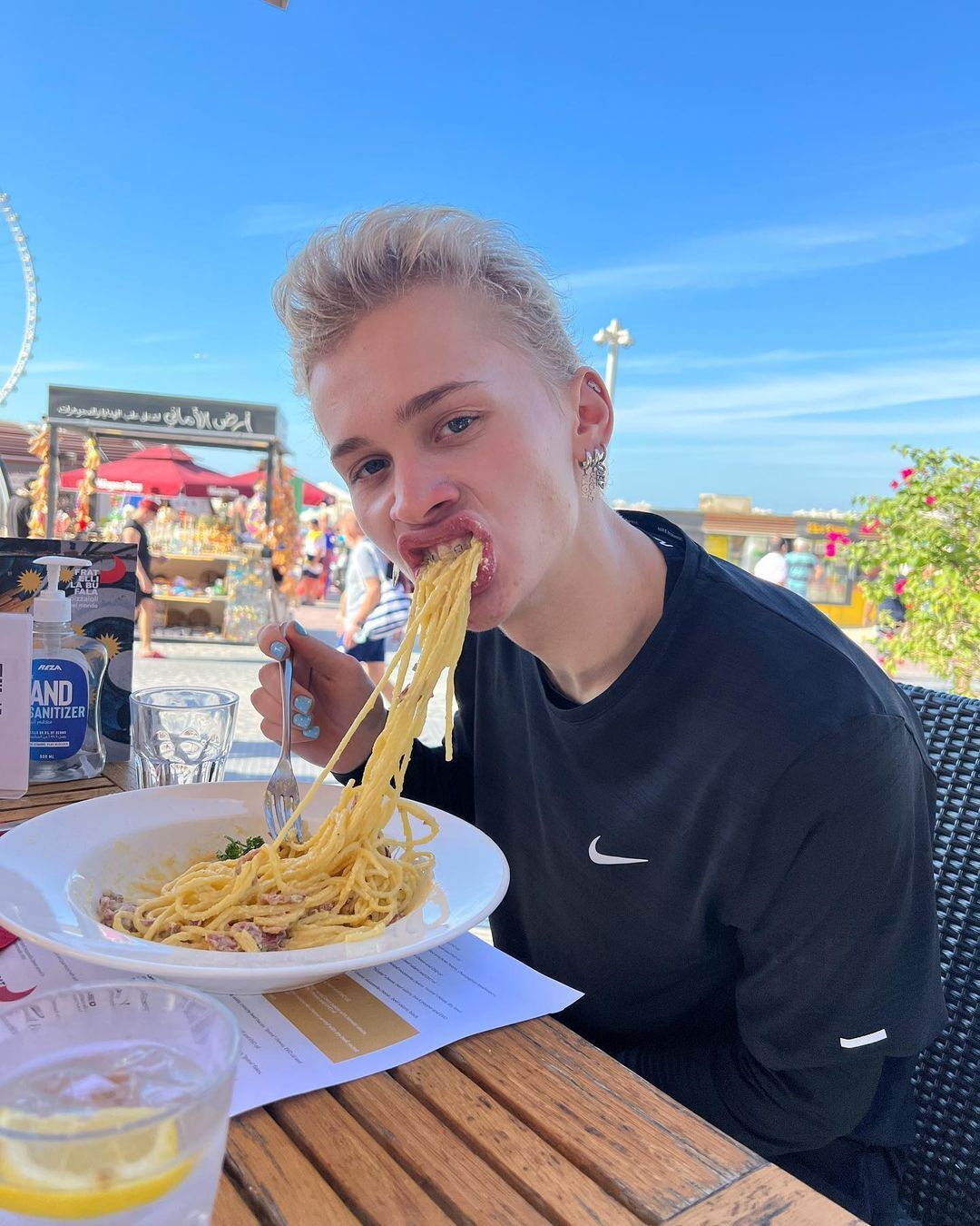 Даня Милохин