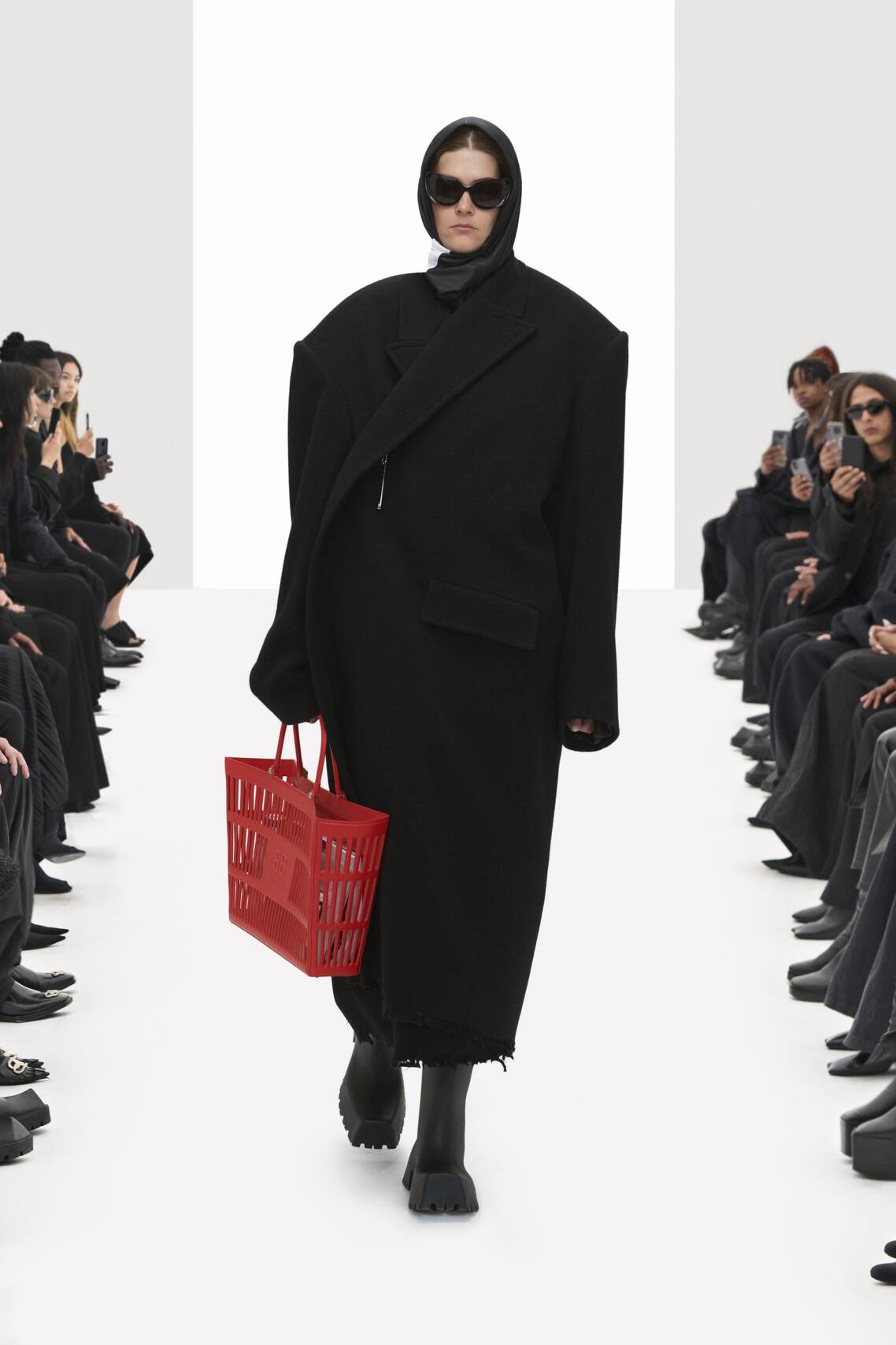 Balenciaga Resort 2022