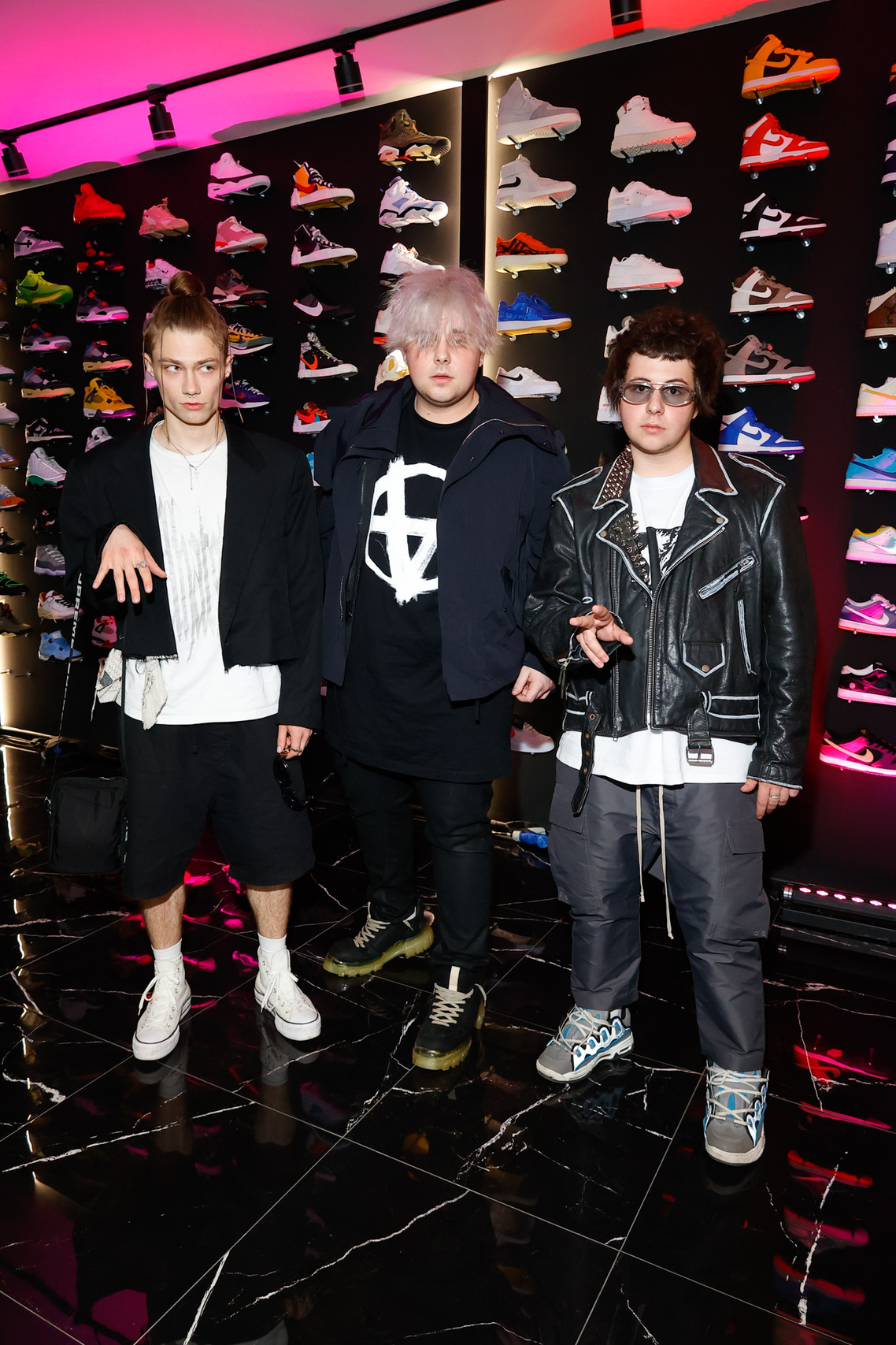 Uniqe, Nkeeei & Artem SHILOVETS