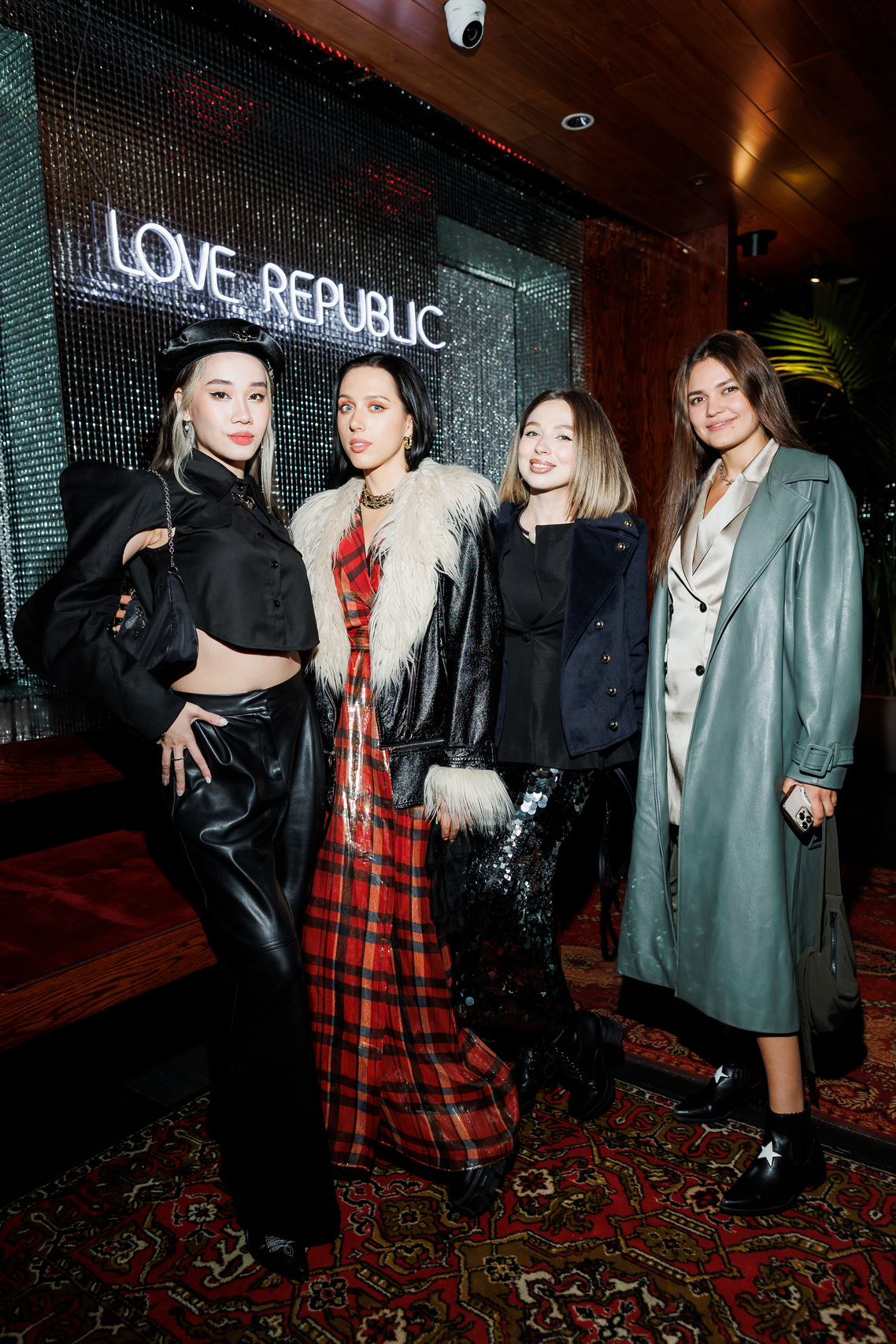 Чана и Катя Клэп 