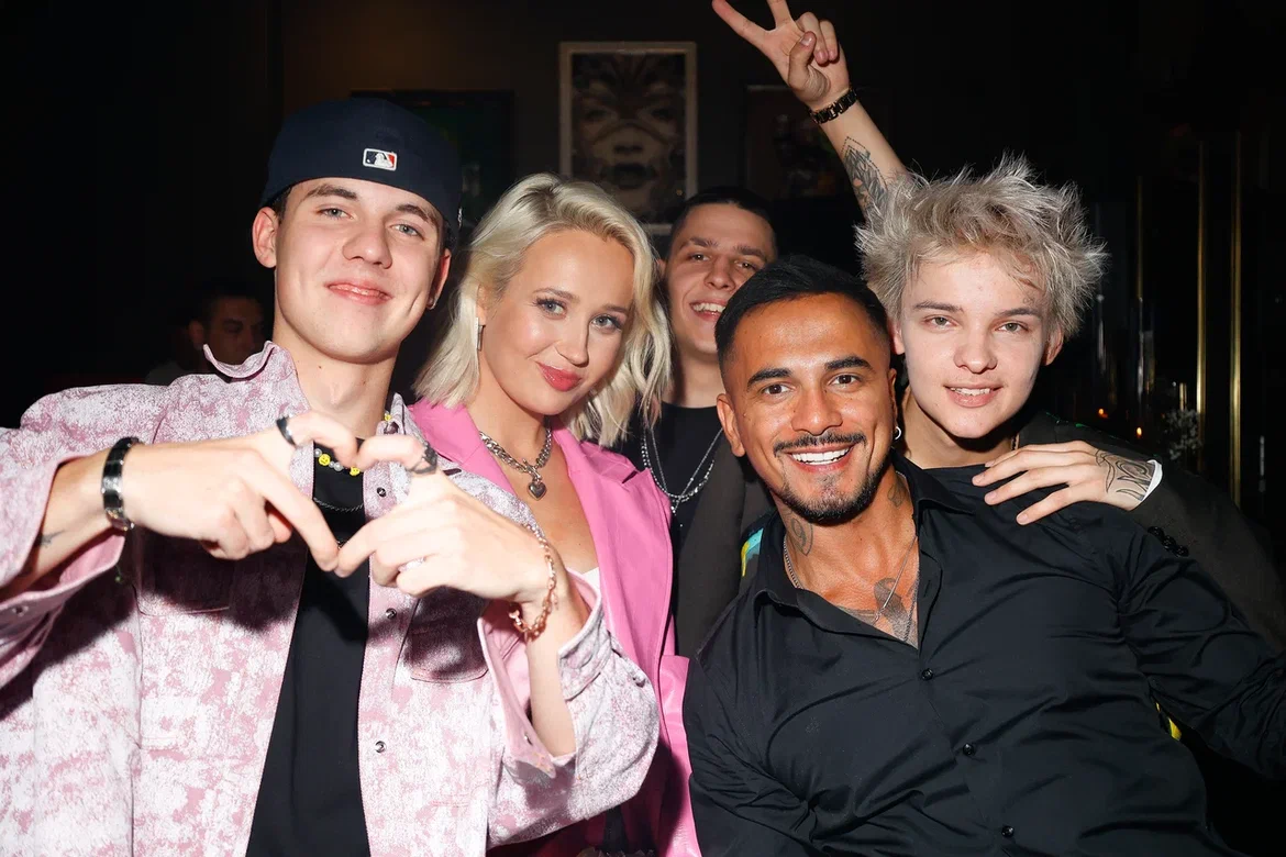 Свадьба ханны и пашу фото. Пашу и шип. Пашу и шип. Пашу и шип. Пашу и шип.