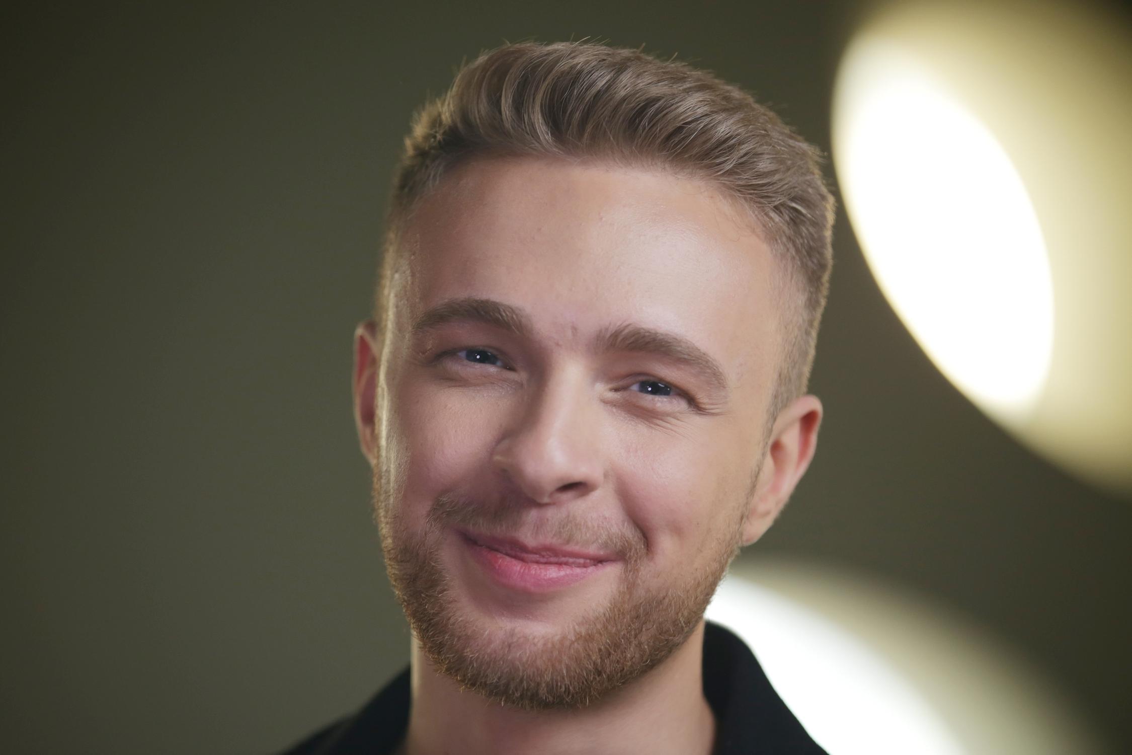 Егор крид лицо крупным планом