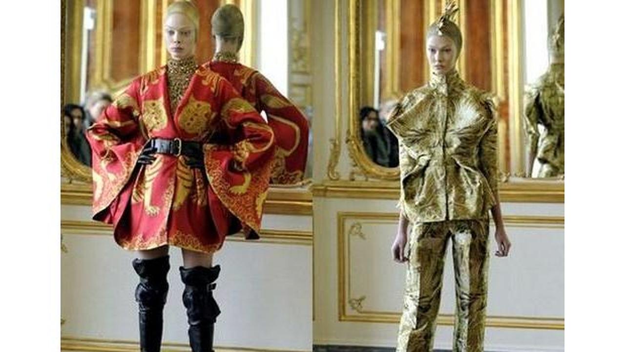 Александр маккуин коллекция 2021. Александр маккуин коллекция 2022. Коллекция александра маккуина барокко. Александр маккуин последняя коллекция. Шторы ковры.