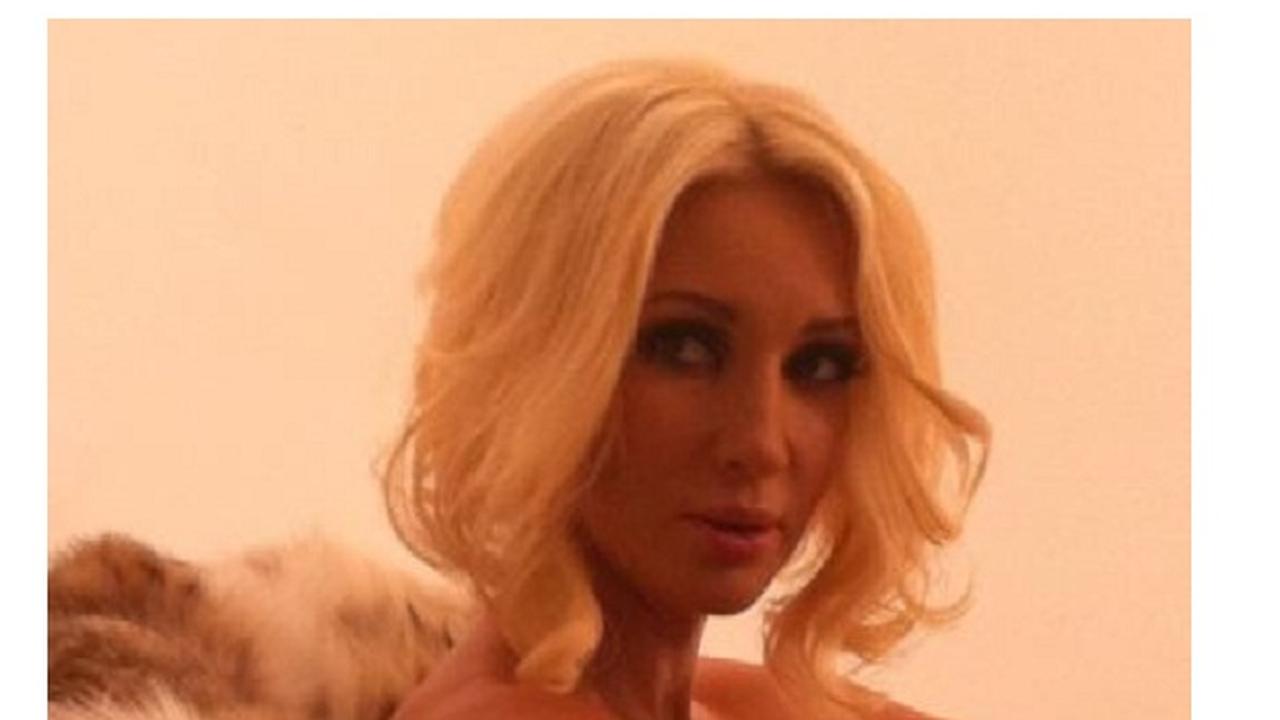 Клип леры кудрявцевой и кати. Лера Кудрявцева фото горячие Maxim. Камшот на Леру Кудрявцеву. Лера Кудрявцева фото плейбой телеграмм. Лера Кудрявцева сиськи и волосатые Кудрявцев Кудряков.