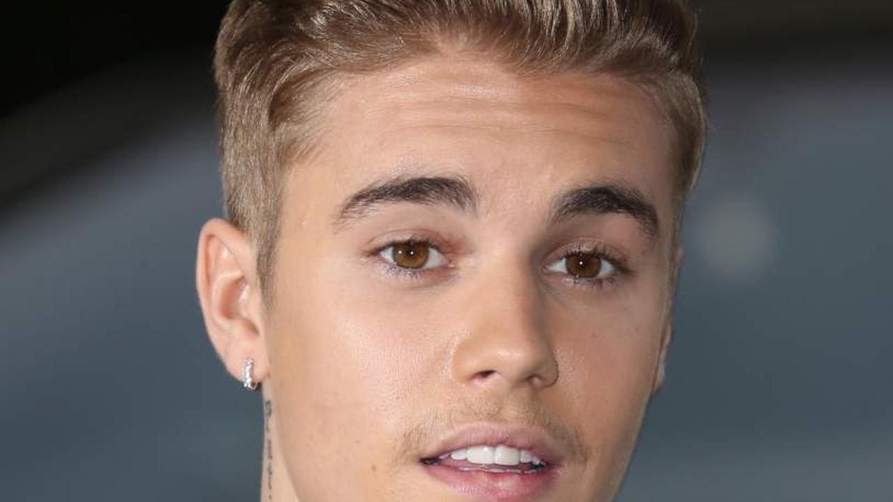 Justin. Джастин Бибер. Джастин Бибер фото. Джастин Бибер песни. Justin Bieber Coachella 2024.