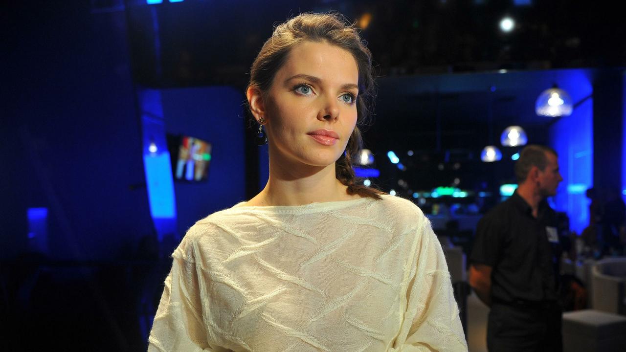 Машина Елизаветы Боярской