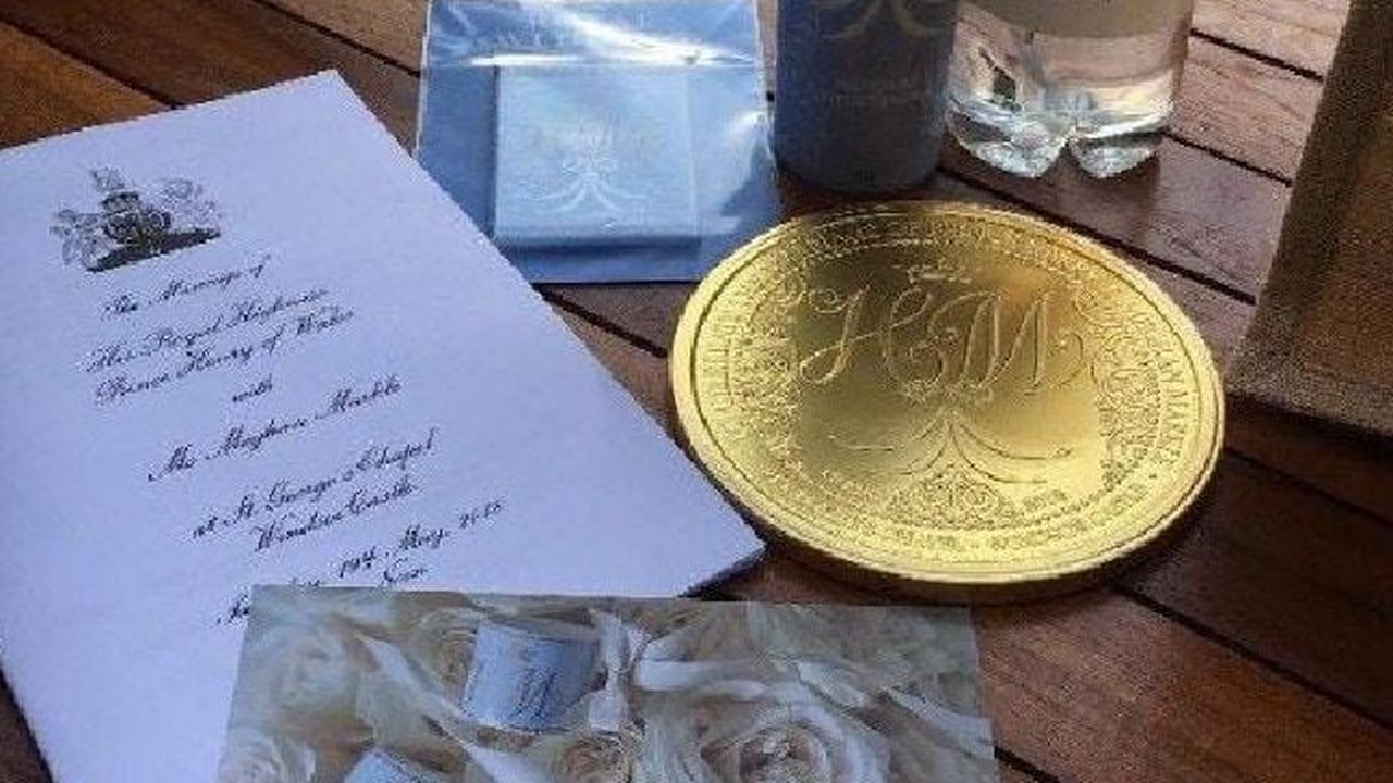 Гости свадьбы Меган Маркл и принца Гарри распродают королевские подарки ...