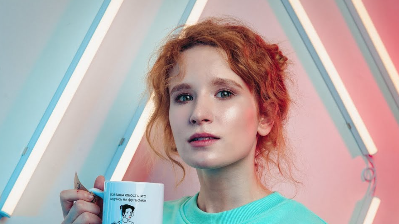 Лиза монеточка. Певица монеточка (елизавета гырдымова). Лиза гырдымова. Лиза монеточка. Монеточка 2020.