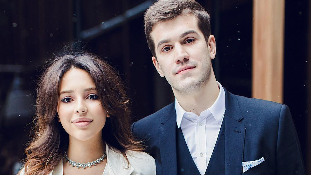 Дочь крупного бизнесмена. Тата карапетян ташир. Элен и диана. Шпиленко елена. Диана манасир и ростик багиров свадьба.