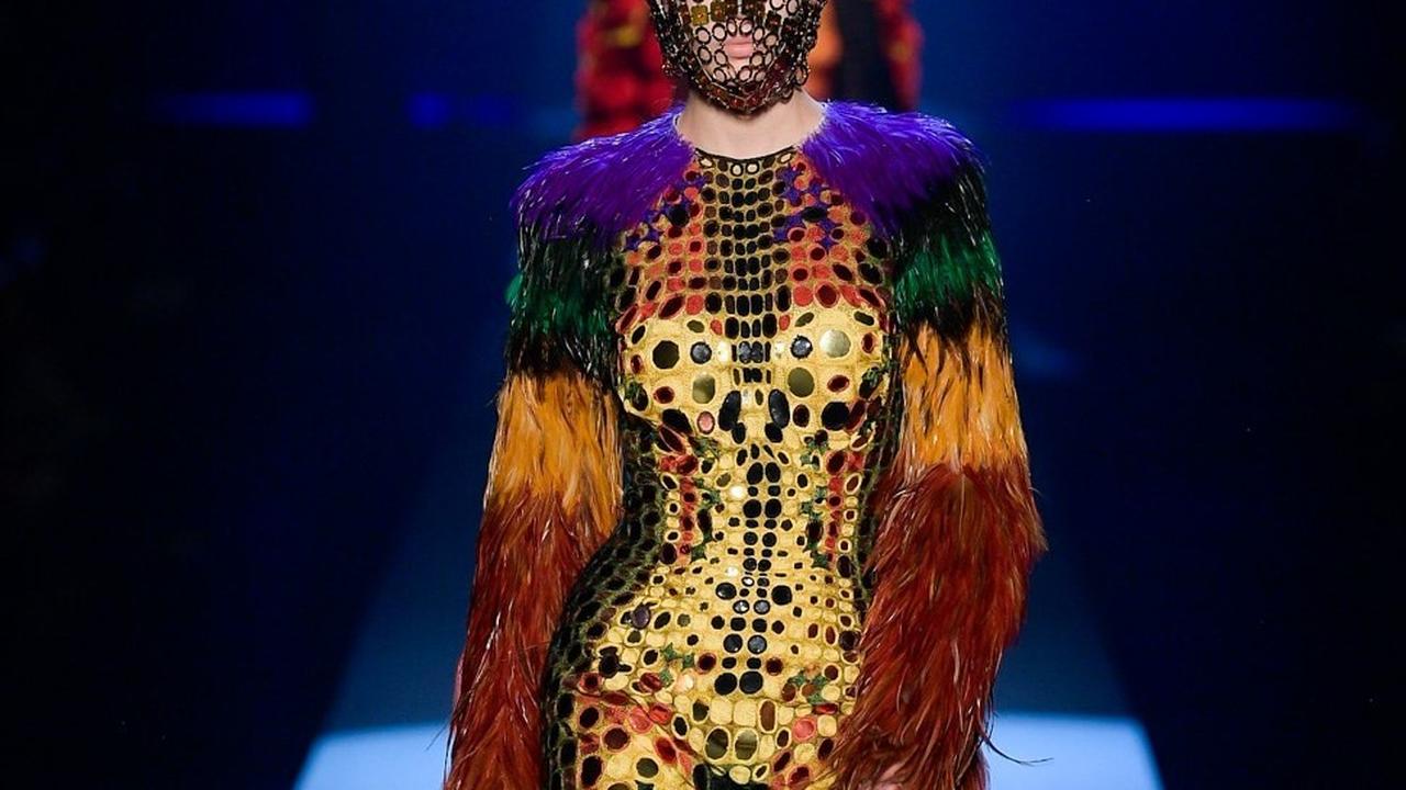 легкому эпатажу. образ леди гаги на хэллоуин. эпатажный стиль одежды. леди гага образы. леди гага фото.