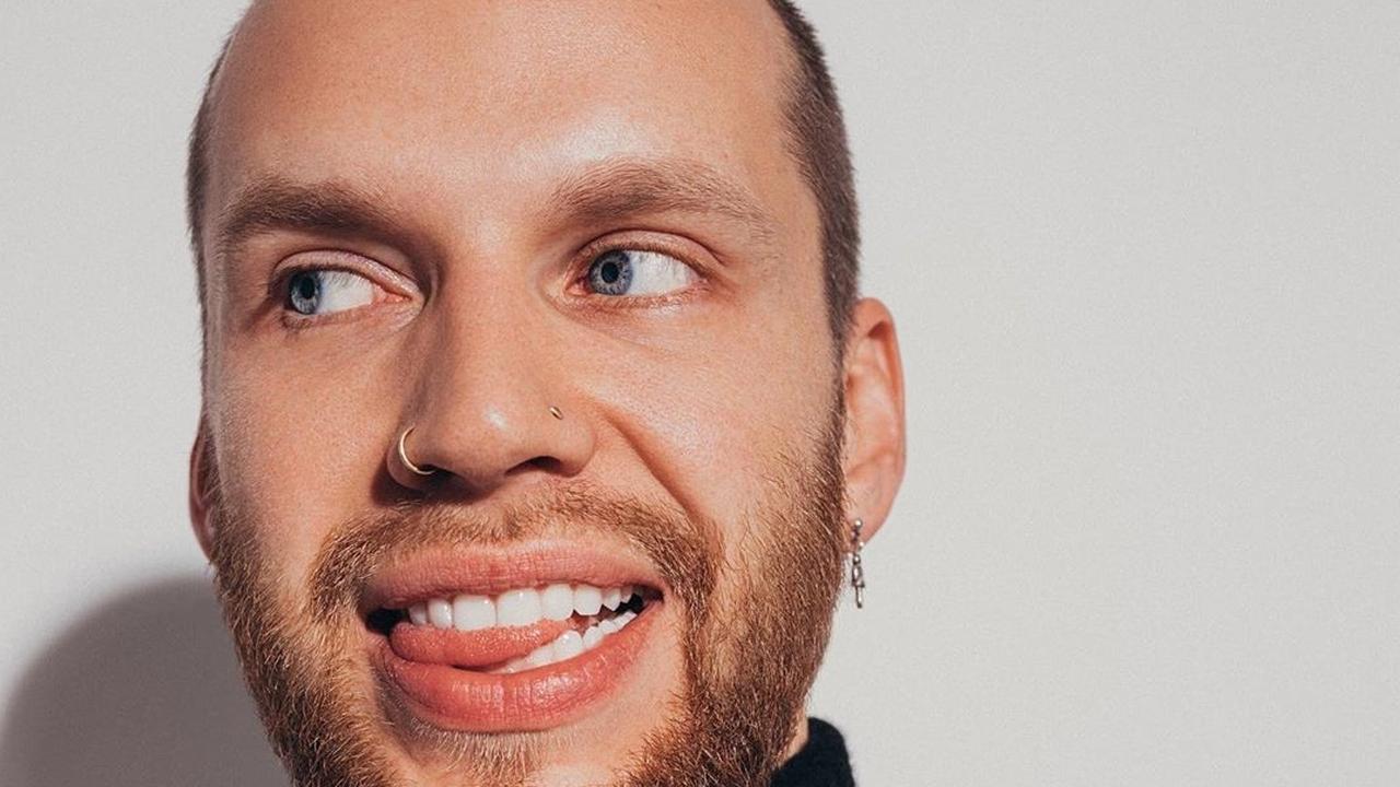 Холостяк 7 сезон антон криворотов. Холостяк 2020 криворотов. Холостяк криворотова. Антон кива. Холостяк криворотова.