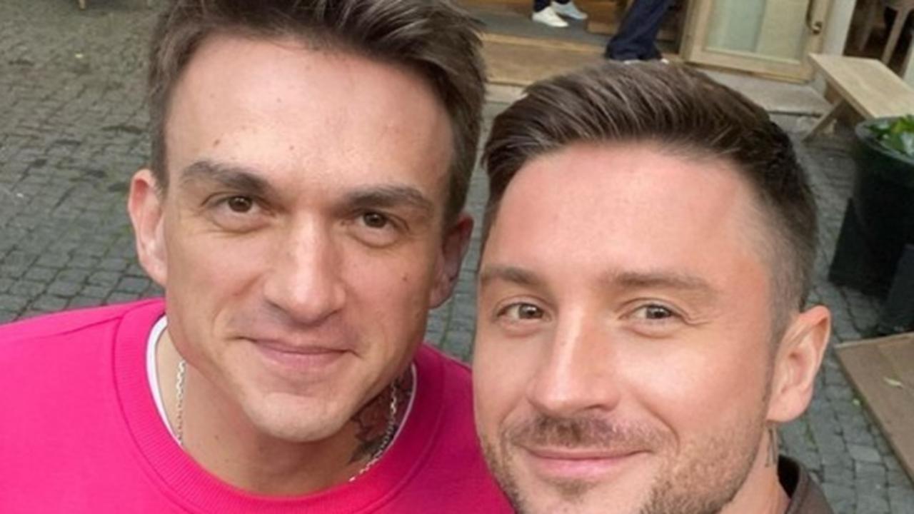 Новый год смэш. Новый год смэш. Новый год смэш. Дуэт smash. Новый год смэш.