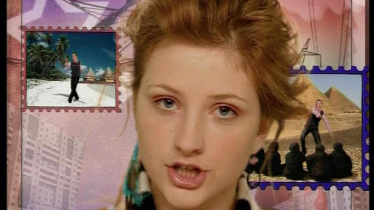 лера массква на седьмом этаже. лера массква 7 этаж. массква, валерия дмитриевна. на 7 этаже песня текст. паша чехов и лера массква.