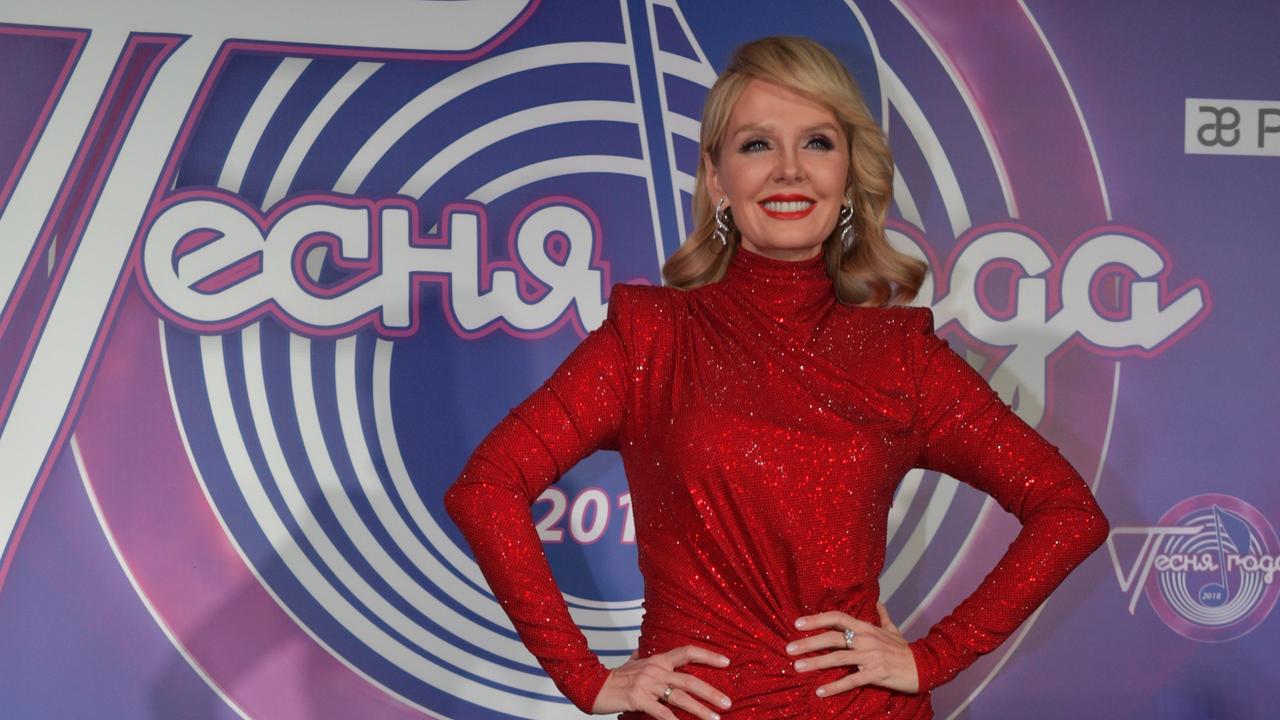 певица человек года 2023 тайм. алиса мон сейчас 2023 год. певица человек года 2023 тайм. певица с питера. певица человек года 2023 тайм.